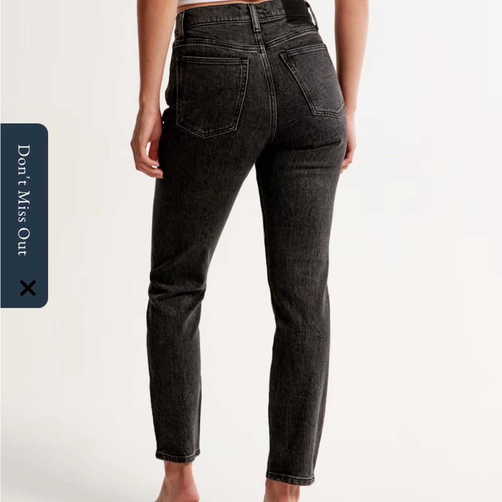 Abercrombie & Fitch Black The Mom High Rise Curve Love Jeans - Picture 7 of 14